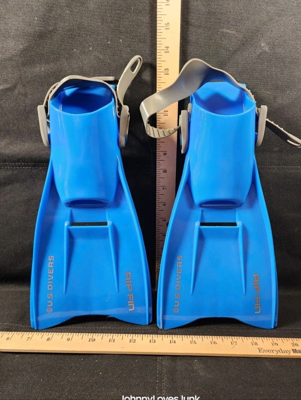 U.S. DIVERS Rip Swim Fin Set Child Size Small/Med 9-13 Blue Used
